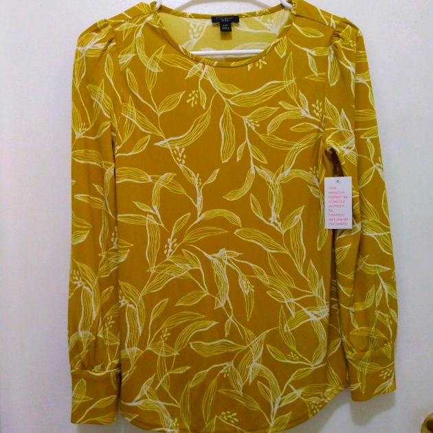 Anne Taylor Career Blouse Xxsp Petite. Chest Measures 30inch. Floral.